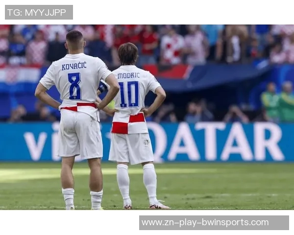 米兰有意引进曼城后卫阿克球员愿意降薪以求稳定出场机会