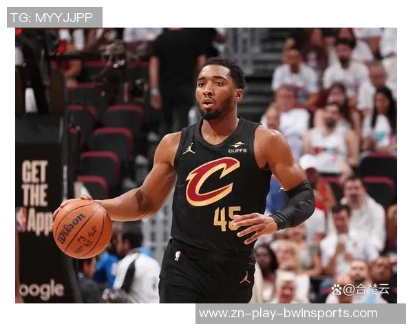 骑士客场表现出色上半场四人得分上双领先活塞22分